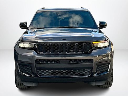 Used 2022 Jeep Grand Cherokee L Laredo image 2