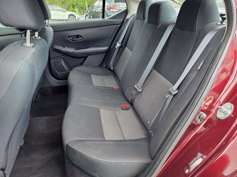 Used 2024 Nissan Sentra SV FWD image 15