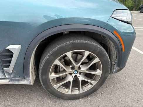 Used 2024 BMW X5 xDrive40i w/ Parking Assistance Package AWD/4WD image 12