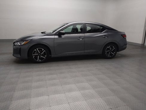 Used 2024 Nissan Sentra SV FWD image 2
