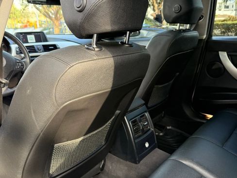 Used 2018 BMW 320i xDrive Sedan AWD/4WD image 13
