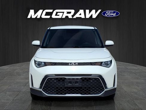 Used 2024 Kia Soul LX w/ Option Group 015 FWD image 2