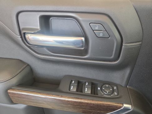 Used 2021 GMC Sierra 1500 Elevation image 25