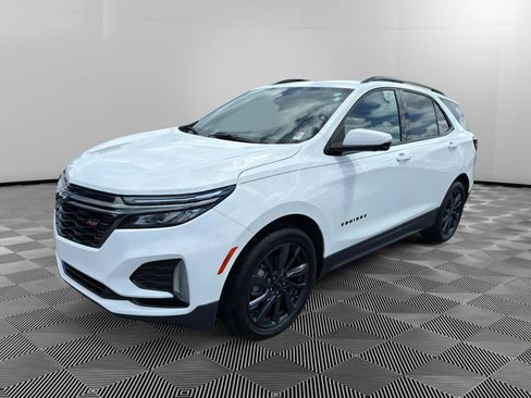 Used 2022 Chevrolet Equinox RS w/ RS Leather Package image 3