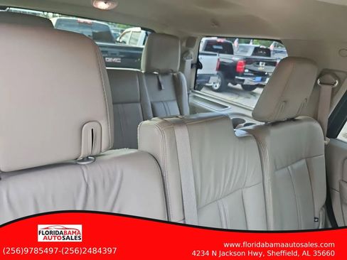 Used 2015 Lincoln Navigator 2WD image 9