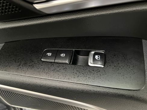 Used 2025 Kia Telluride S image 31