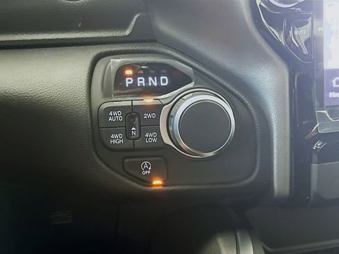New 2026 RAM 1500 Big Horn AWD/4WD image 12