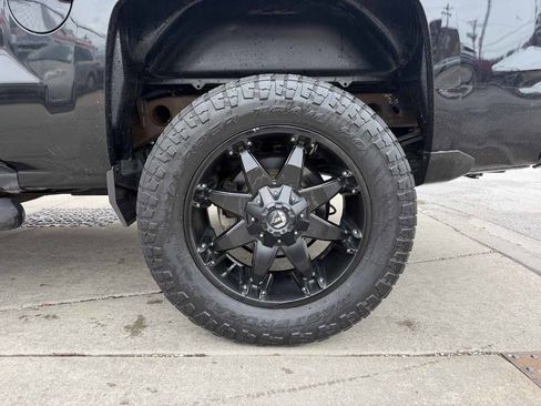Used 2018 Chevrolet Silverado 1500 Custom w/ Rally 1 Edition RWD image 9