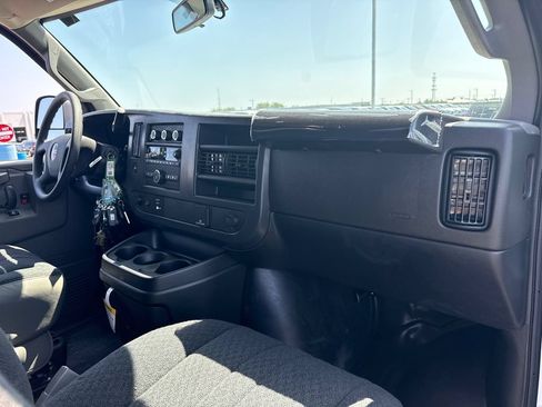 New 2026 GMC Savana 2500 Extended w/ Driver Convenience Package RWD image 26