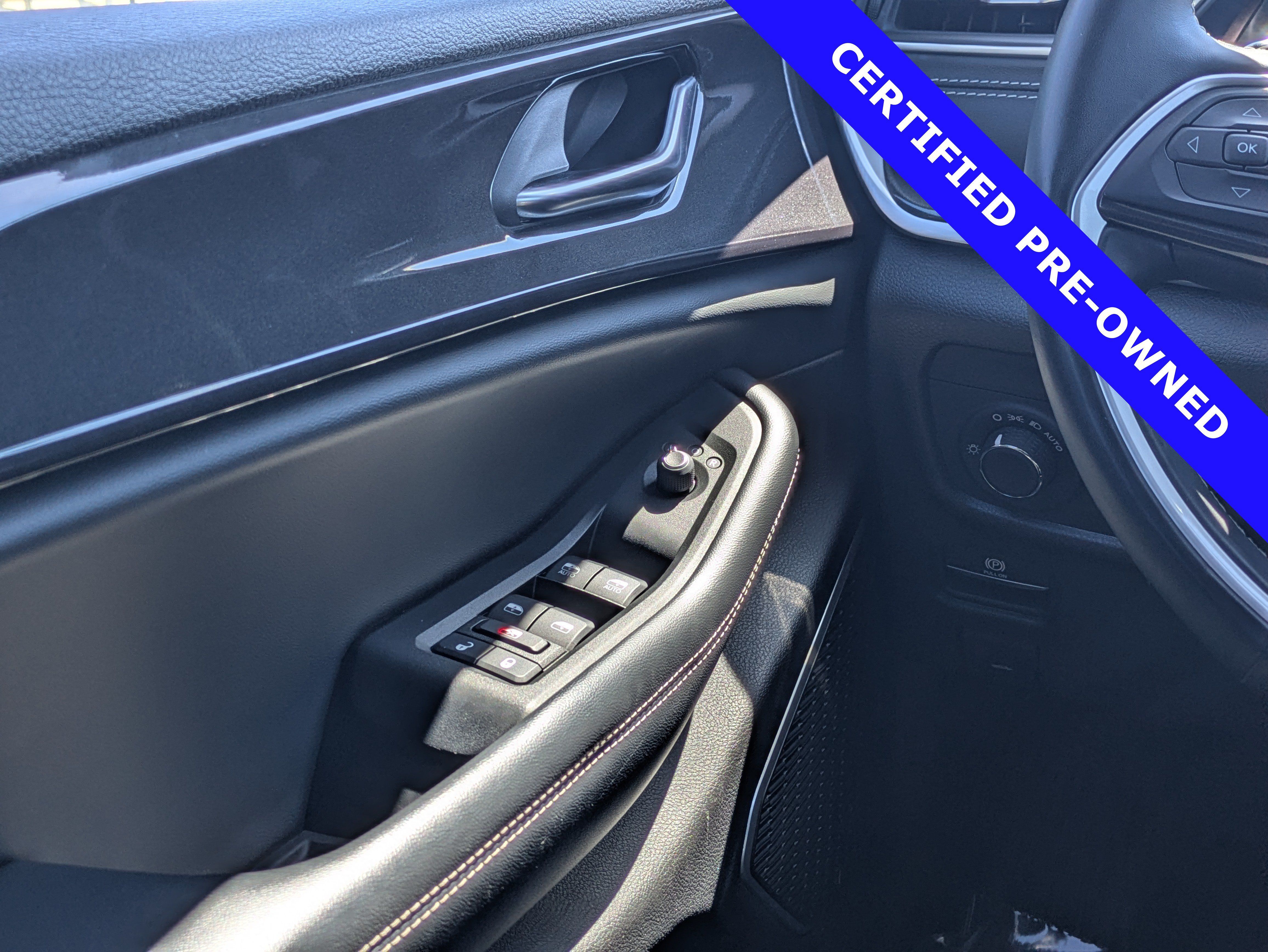 Used 2021 Jeep Grand Cherokee L Laredo RWD image 23