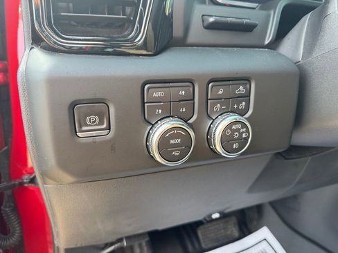 Used 2023 GMC Sierra 1500 AT4 w/ Technology Package image 28