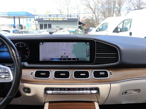 Used 2021 Mercedes-Benz GLE 350 4MATIC image 19