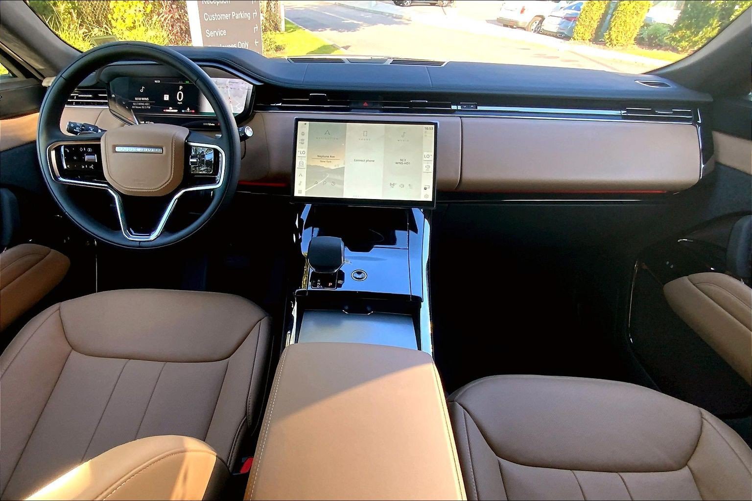 New 2027 Land Rover Range Rover Sport SE AWD/4WD image 5