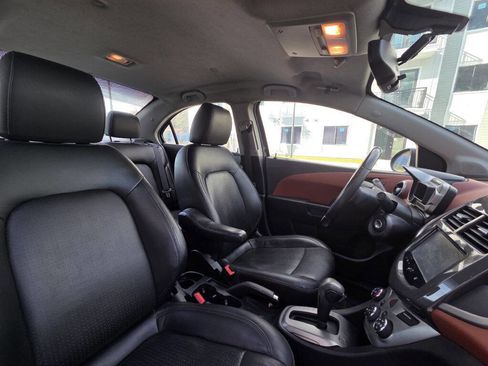 Used 2015 Chevrolet Sonic LTZ image 33