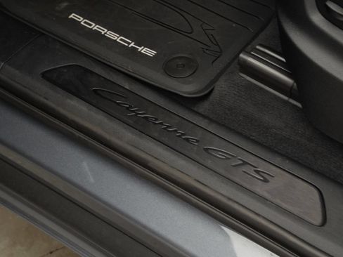 Used 2026 Porsche Cayenne GTS AWD/4WD image 13