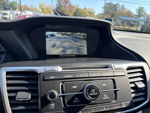 Used 2015 Honda Accord Sport image 27