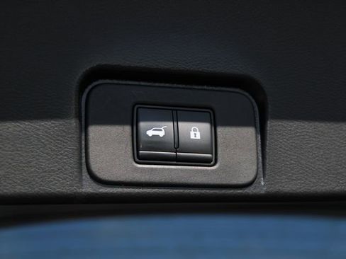 Certified 2023 Nissan Rogue SV w/ SV Premium B Package FWD image 14
