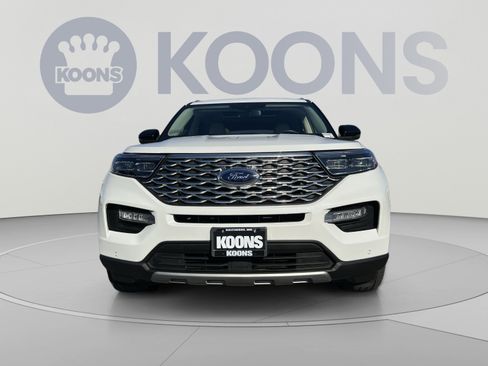 Used 2023 Ford Explorer Platinum w/ Technology Package AWD/4WD image 11
