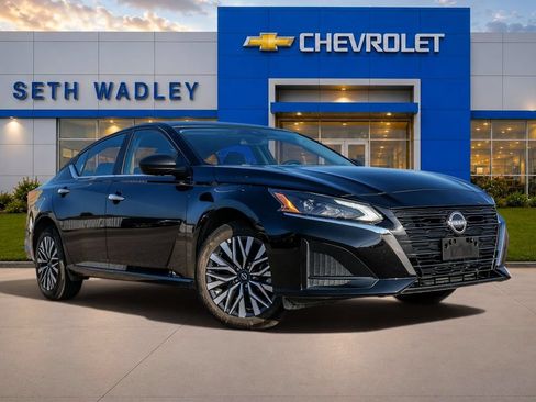 Used 2025 Nissan Altima 2.5 SV AWD/4WD image 55
