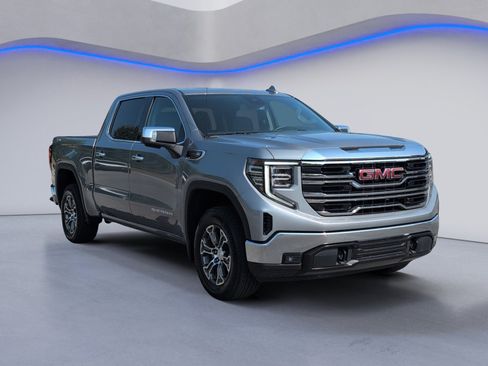 Used 2026 GMC Sierra 1500 SLT AWD/4WD image 8