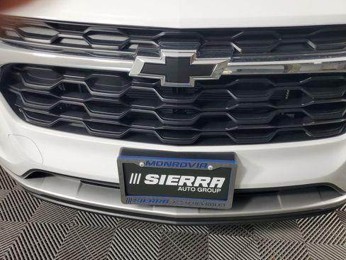 New 2026 Chevrolet Trax LT w/ LPO, Blackout Package FWD image 10