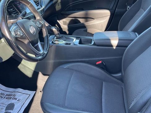 Used 2019 Buick Regal Preferred w/ Driver Confidence Package I image 15