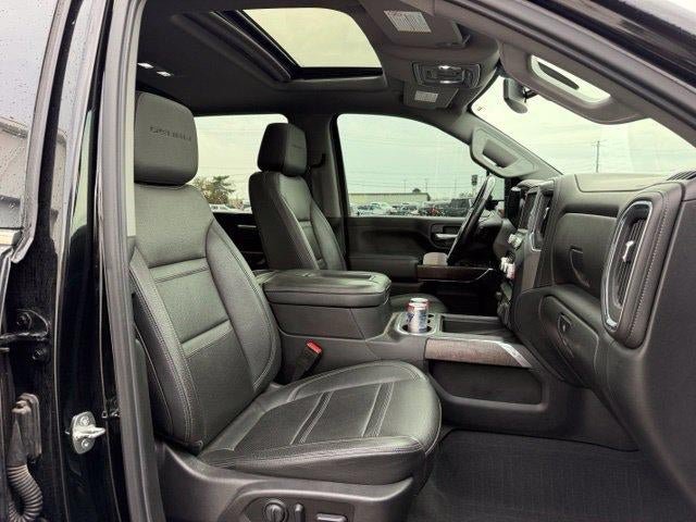 Used 2022 GMC Sierra 3500 Denali AWD/4WD image 16