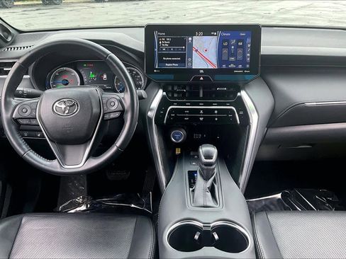 Used 2021 Toyota Venza Limited image 15