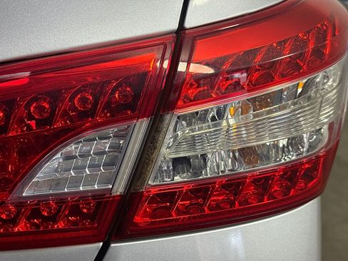 Used 2013 Nissan Sentra S FWD image 29