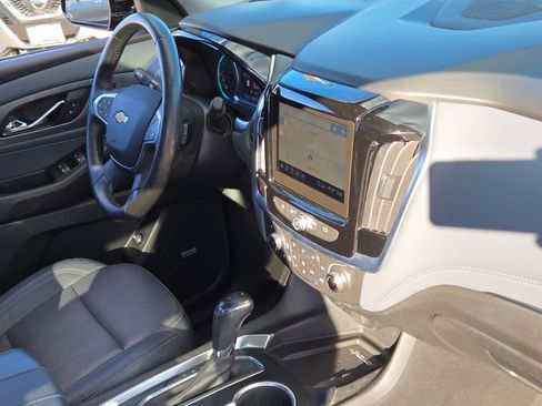 Used 2020 Chevrolet Traverse Premier w/ LPO, Floor Liner Package FWD image 6