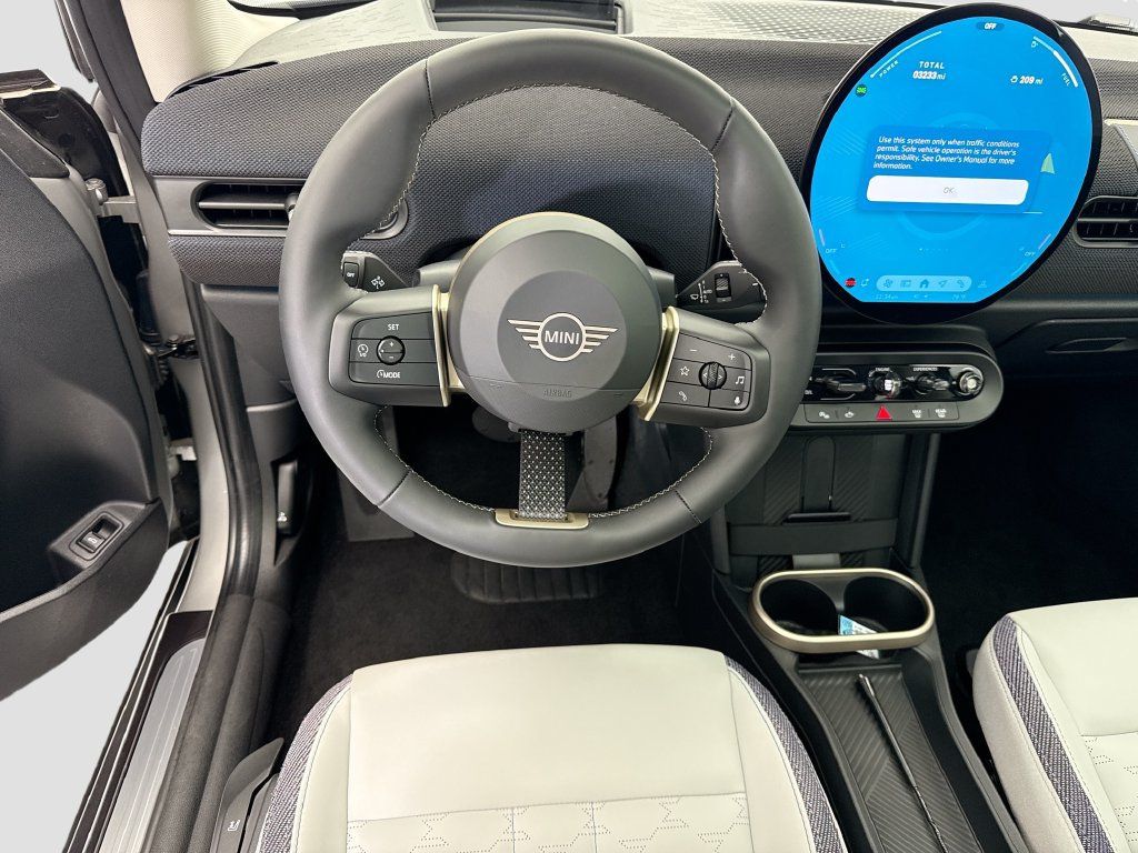 Used 2025 MINI Cooper S FWD image 10