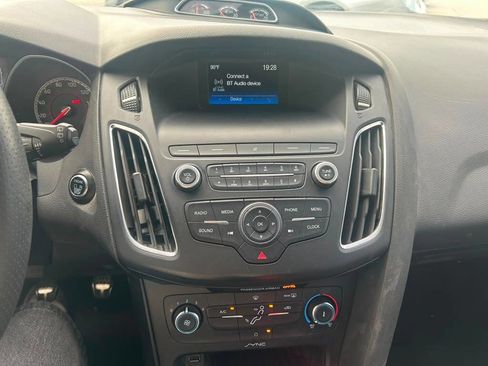 Used 2018 Ford Focus ST FWD image 14