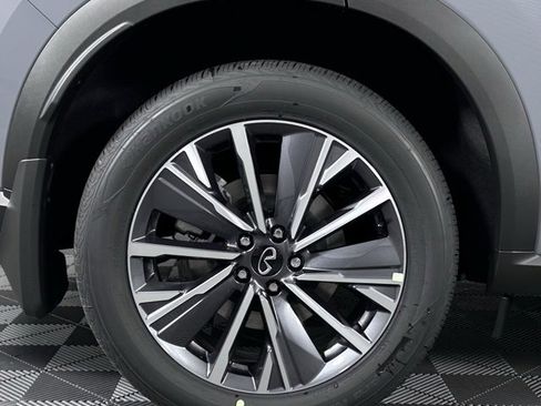 New 2026 INFINITI QX60 Luxe image 10