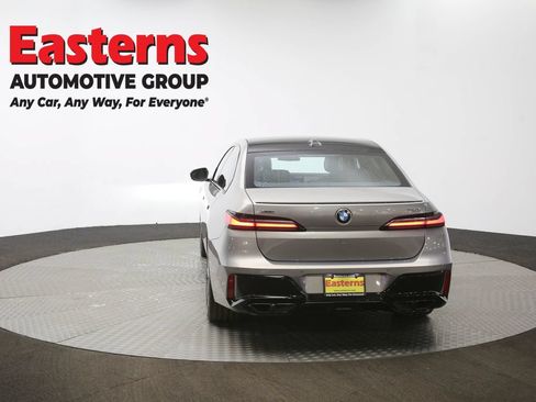 Used 2023 BMW 760i xDrive w/ Executive Package AWD/4WD image 40
