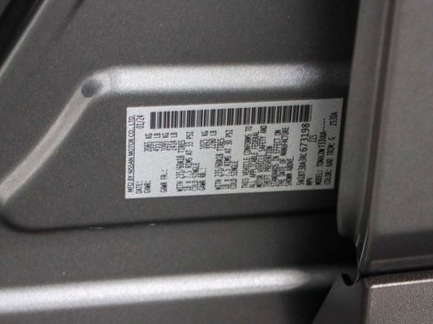 Used 2024 Nissan Rogue SV image 32