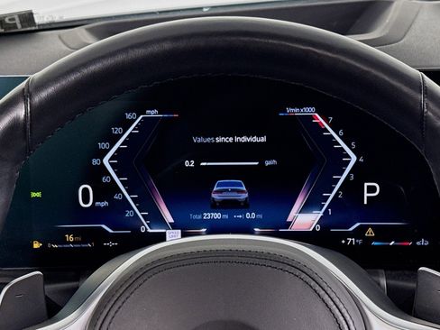 Used 2023 BMW 330i Sedan w/ M Sport Package image 19