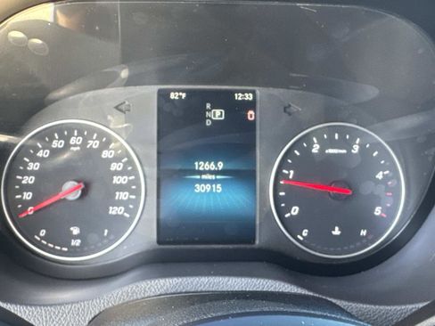 Used 2024 Mercedes-Benz Sprinter 2500 image 32