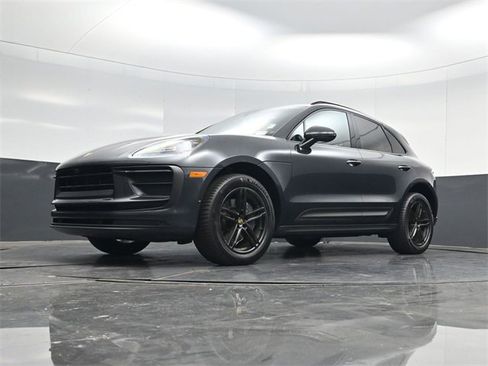 Used 2022 Porsche Macan image 59