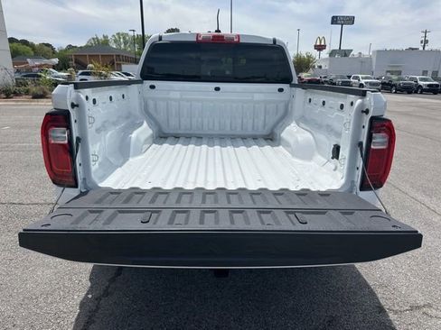 Used 2024 GMC Canyon Elevation w/ Convenience Package RWD image 7