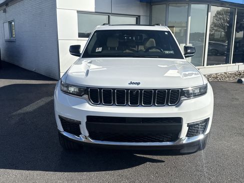 Used 2023 Jeep Grand Cherokee L Limited w/ Luxury Tech Group II AWD/4WD image 7