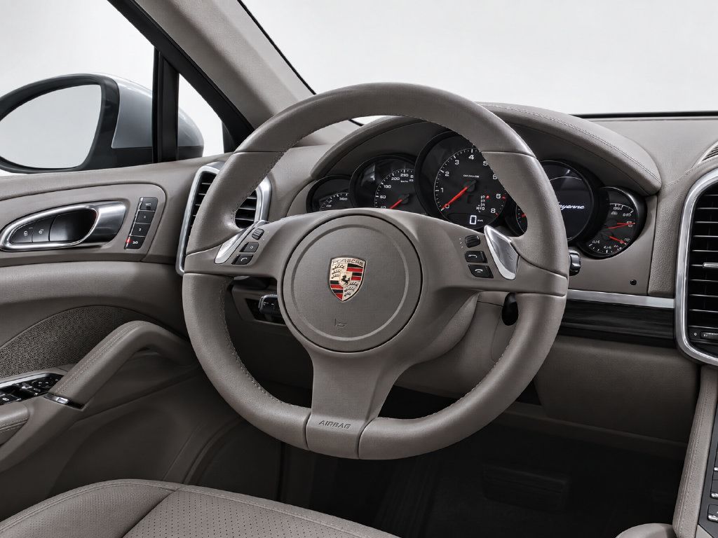 Used 2012 Porsche Cayenne AWD/4WD image 11