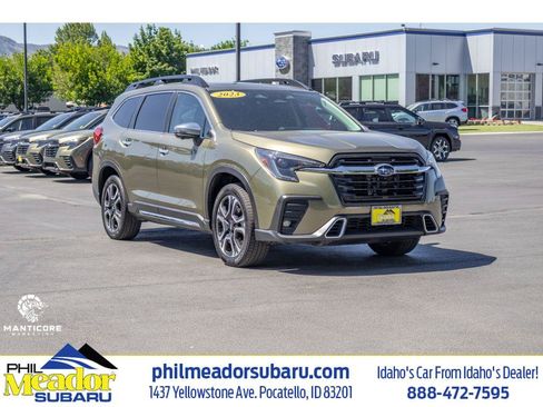 Used 2023 Subaru Ascent Touring AWD/4WD image 1