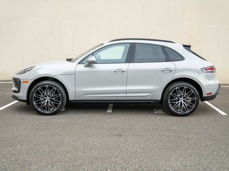 Certified 2025 Porsche Macan video 2