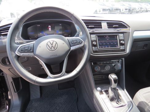 Used 2023 Volkswagen Tiguan S FWD image 17