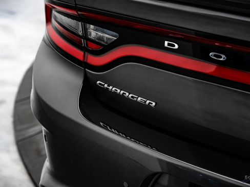 Used 2020 Dodge Charger SRT Hellcat w/ Harman/Kardon Audio Group image 37