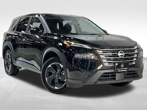 Used 2024 Nissan Rogue SV image 32