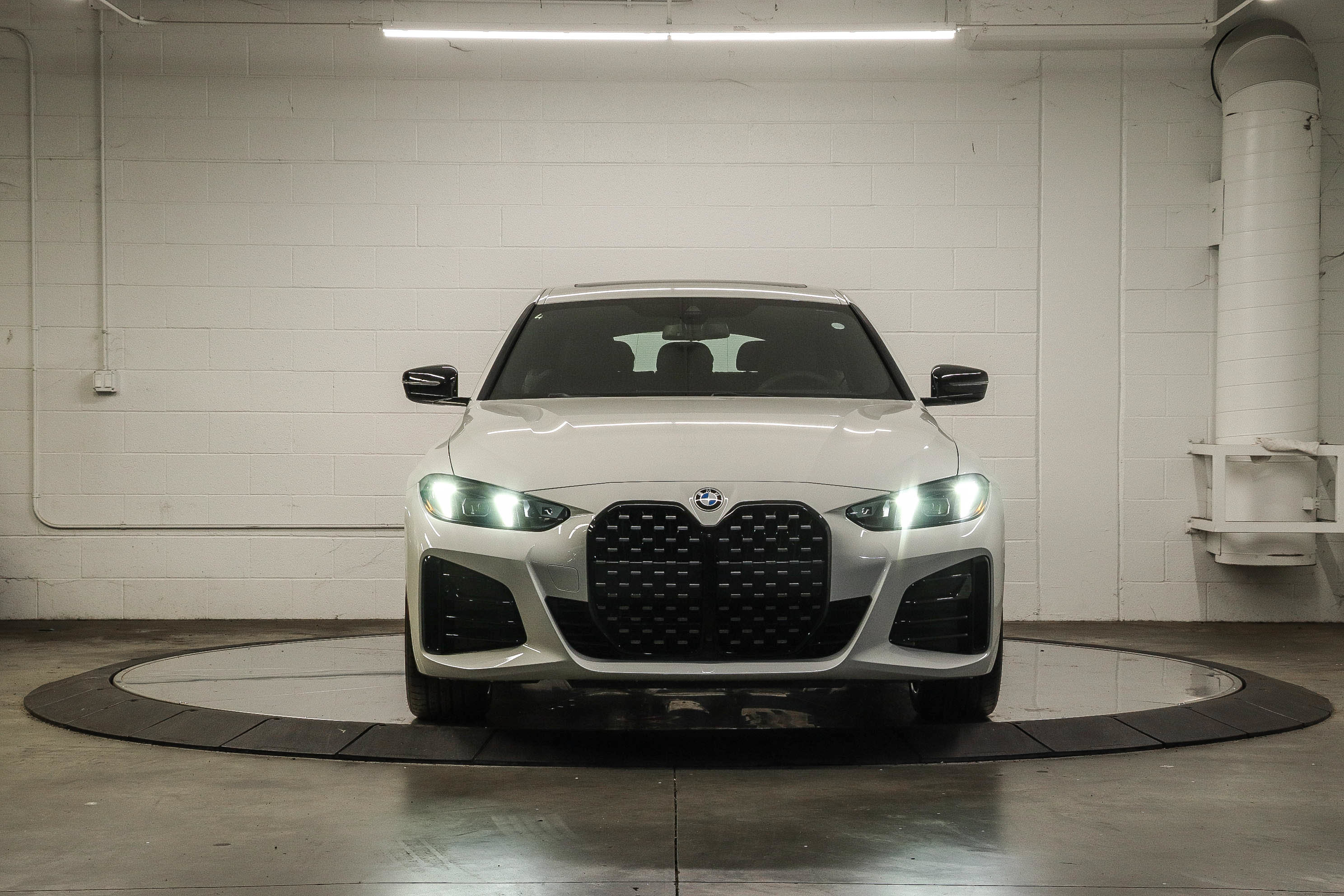 New 2026 BMW 430i w/ M Sport Package RWD image 2