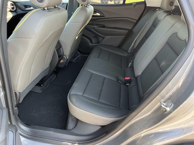 Certified 2024 Chevrolet Trax ACTIV w/ Sunroof Package FWD image 19