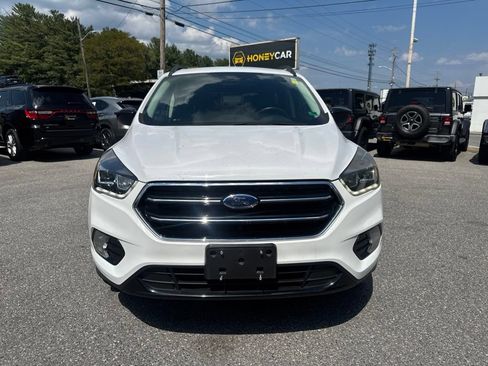 Used 2019 Ford Escape SE AWD/4WD image 2