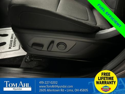 Used 2025 Hyundai Tucson SEL FWD image 11